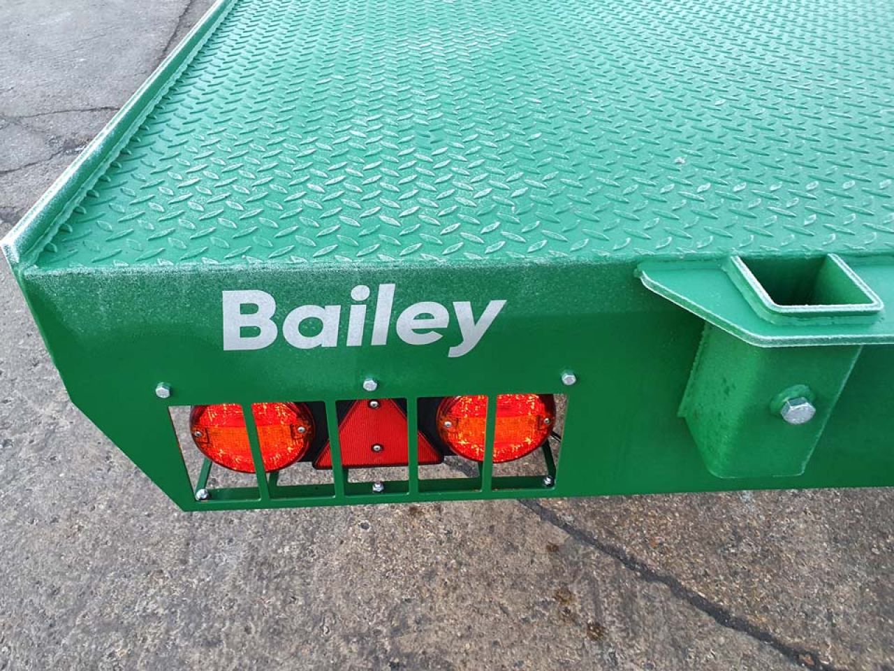 2021 Bailey Tandem Flat 10 Bale Trailer