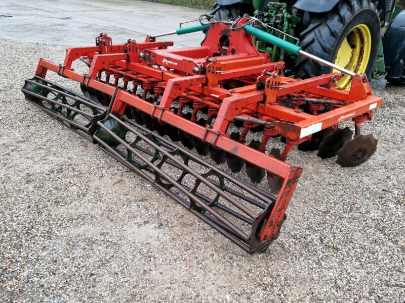 25300-(15)