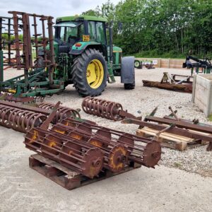 25900-(1)