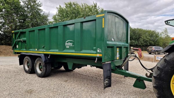 2022 Bailey TB18 18-ton Grain Trailer