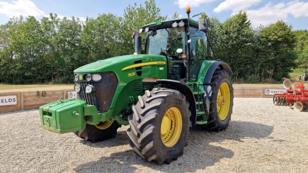 2008 John Deere 7830 PowerQuad 4WD Tractor