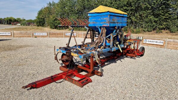 4m Flexityne Cultivator, with Accord Hopper