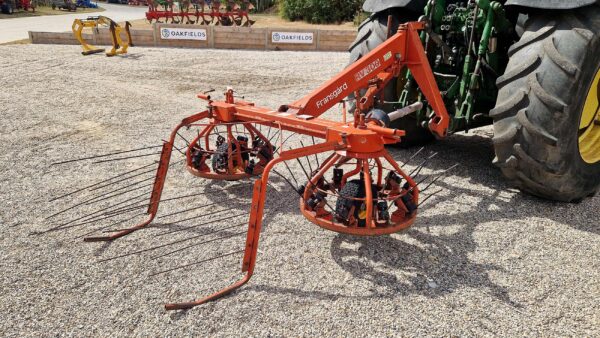 2002 Fransgard RV-300 Twin Rotor Tedder