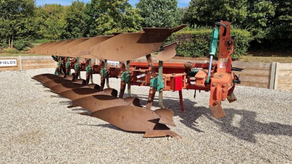 Kverneland LO85-300-28 7 Furrow on land/in furrow Plough
