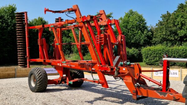 Kverneland 6m Trailed Subsoiler