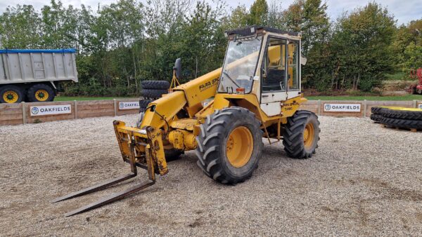 JCB 520 HL Farm Special Telehandler