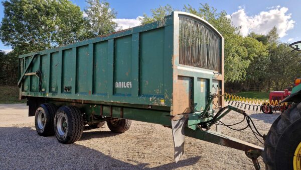 2010 Bailey 20 Ton Grain Trailer