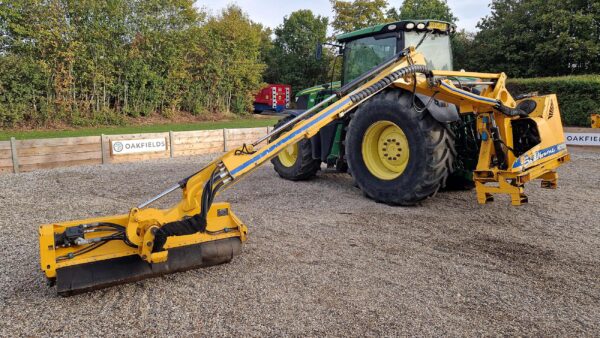 2015 Shelbourne Reynolds HD760T Hedge Cutter