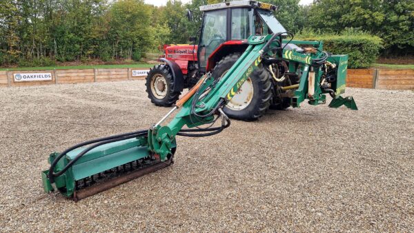 1999 Spearhead Excel 650 Hedge Cutter