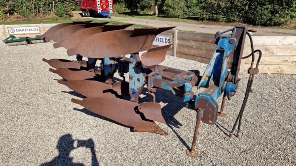 Ransomes TSR 110 4 (3+1) Furrow Plough