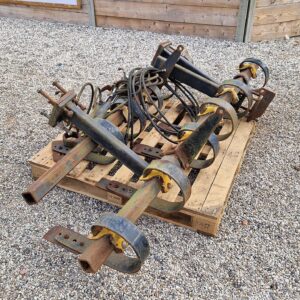 26585-(4)