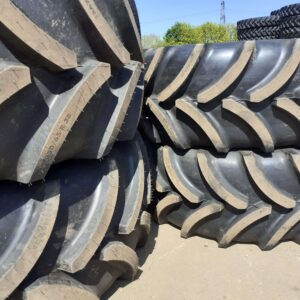 Vredestein 650/65R38 and 540/65R28 wheelset - Image 2