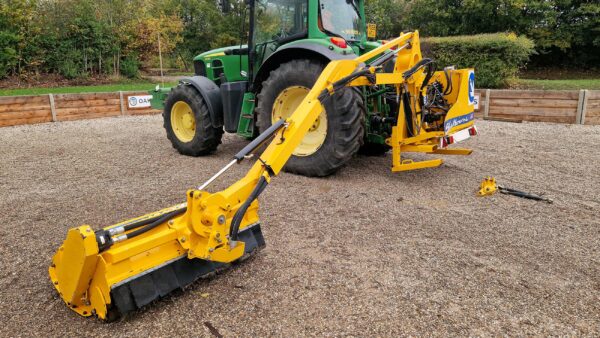 2021 Shelbourne Reynolds 450 Hedge Cutter