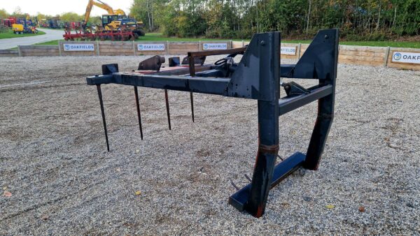 Farm-Made 4-Tine Hydraulic Bale Grab