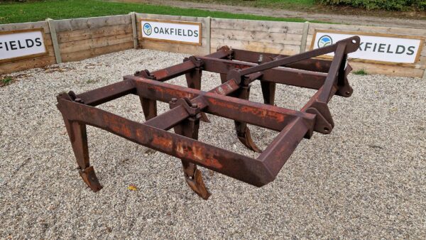 Massey Ferguson 8 foot Chisel Plough